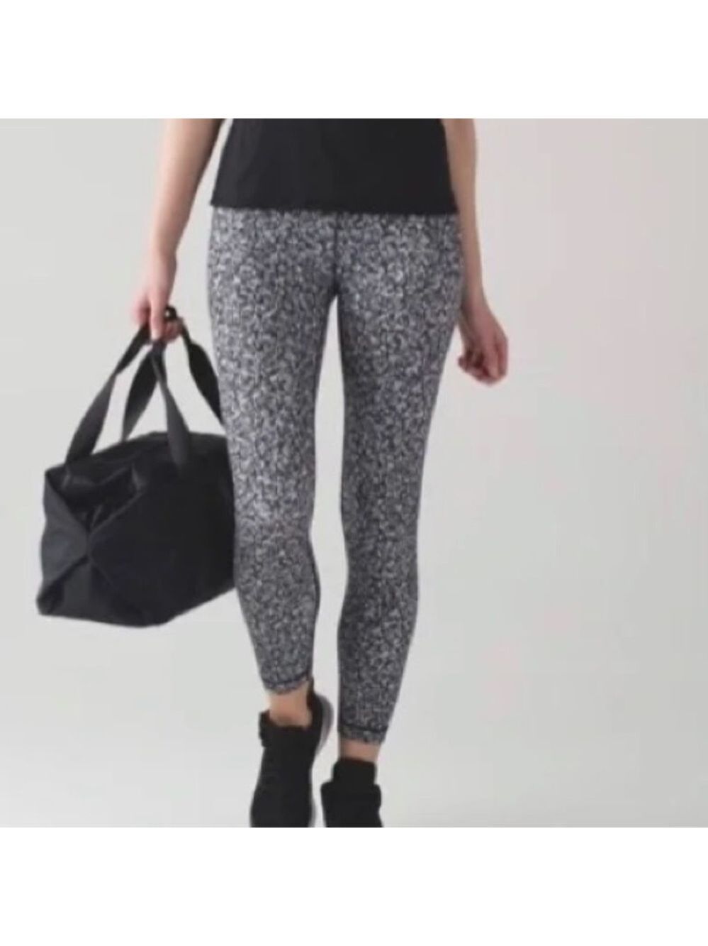 Lululemon Wunder Under Crop II Roll Down Buttery SOFT Leggings size 4 perf cond. - Picture 2 of 11